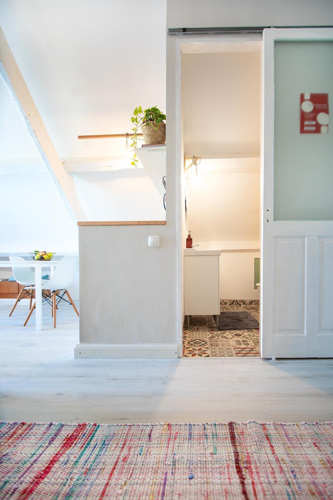Pompeu Art Nouveau Apartment